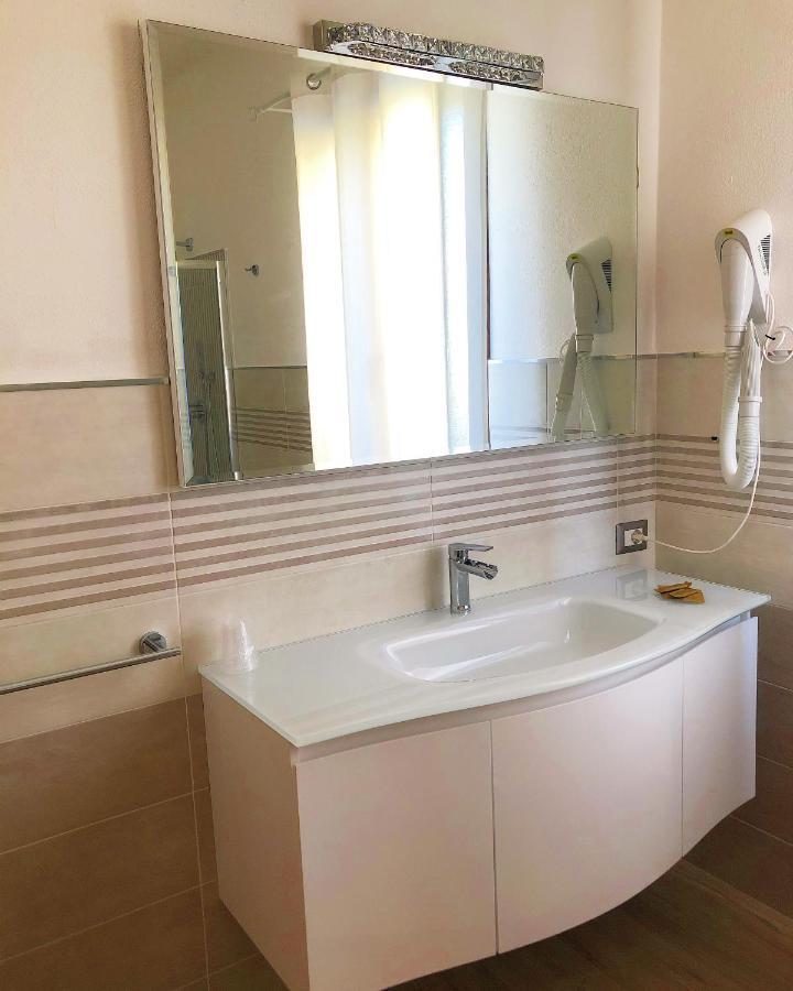 Le Residenze Del Mare Monolocale N2 Apartment La Caletta Ngoại thất bức ảnh